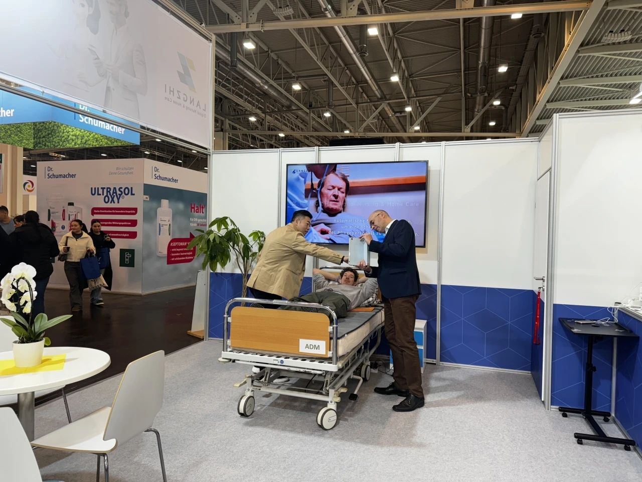 智能健康监测 公司:仅需轻松一躺