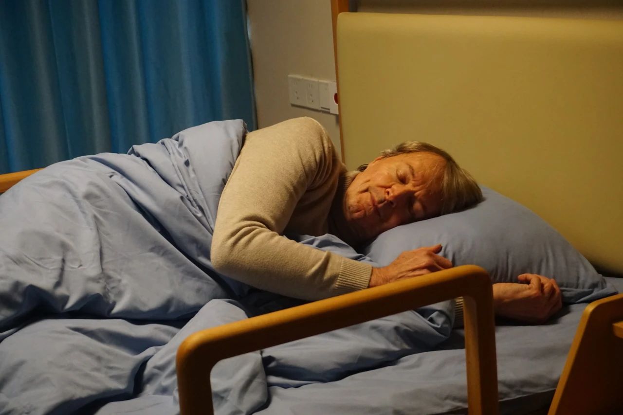 中央遥测监护系统生产厂家分析睡眠环境对睡眠质量的影响